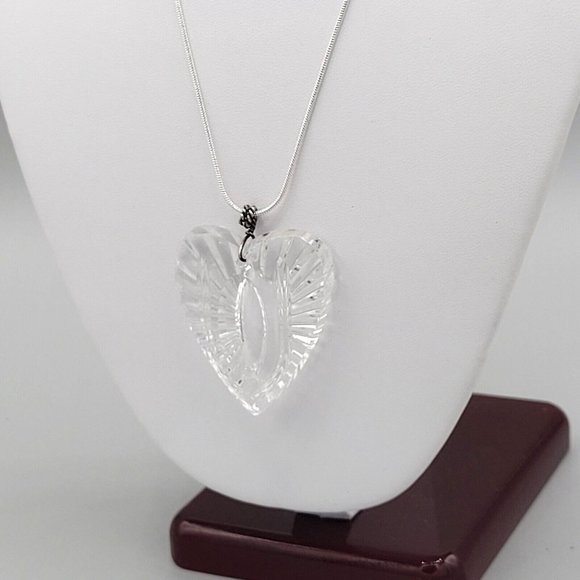 Womens Jewelry Silver Tone Snake Chain Necklace Crystal Heart Pendant 18 in - Picture 4 of 9